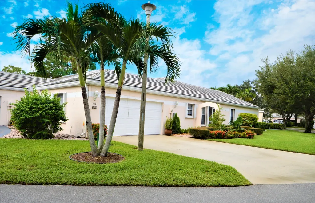 1082 Island Manor Drive Greenacres FL 33413