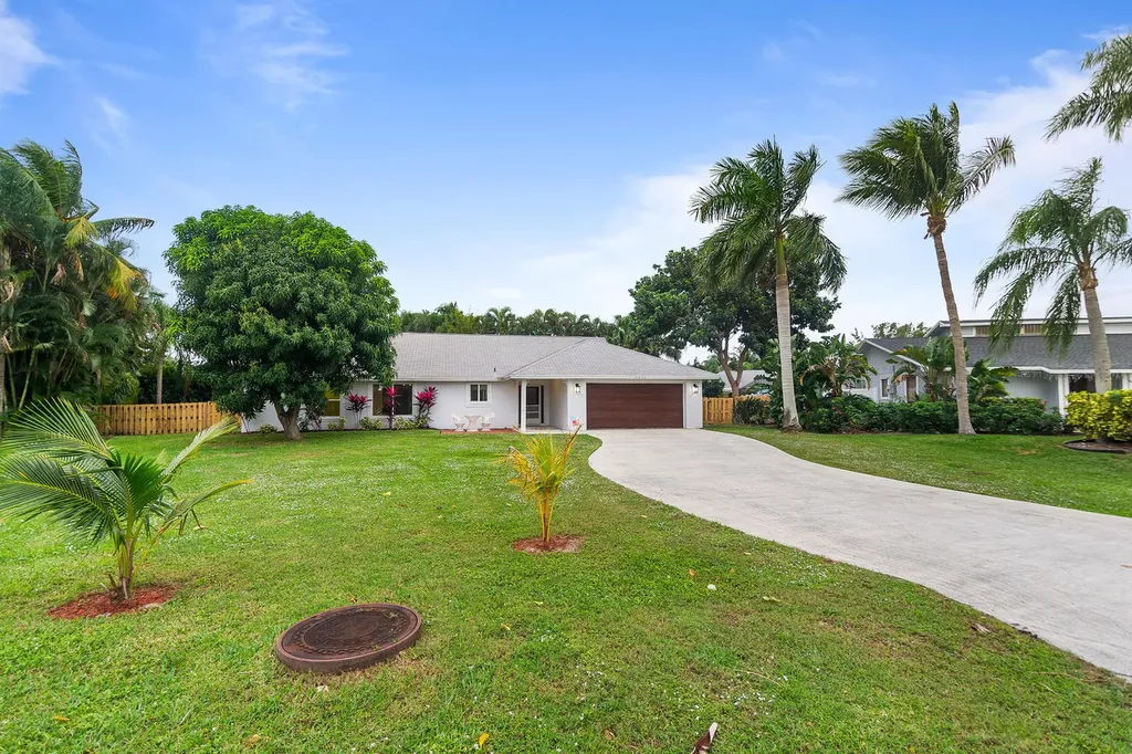 4242 Pine Cone Lane Boynton Beach FL 33436