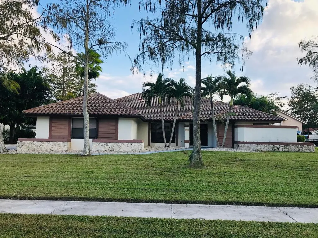 15500 Cedar Bluff Place Wellington FL 33414