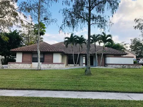 15500 Cedar Bluff Place Wellington FL 33414