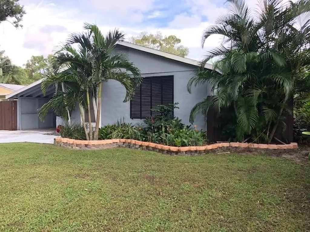 2156 31st Avenue Vero Beach FL 32960