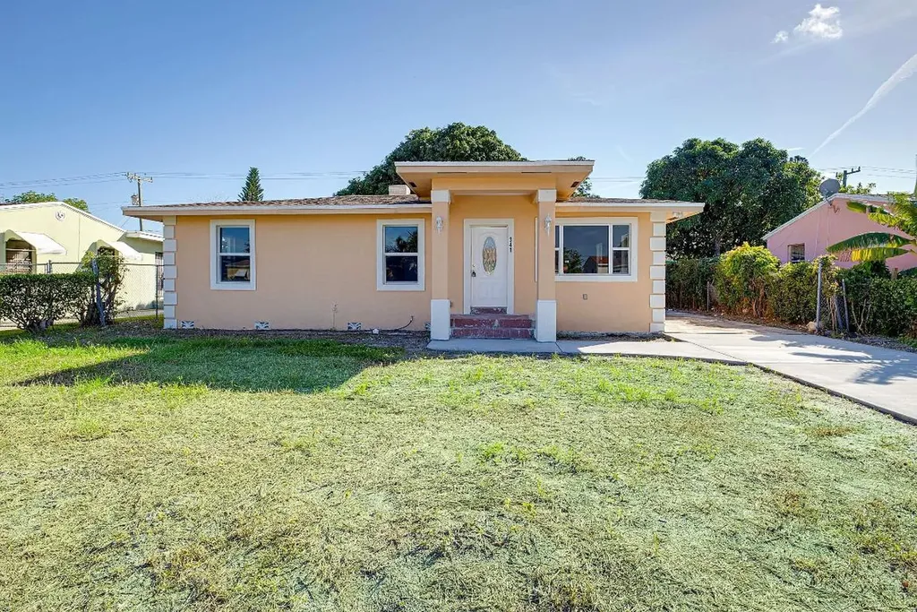 341 W 27th Street Riviera Beach FL 33404