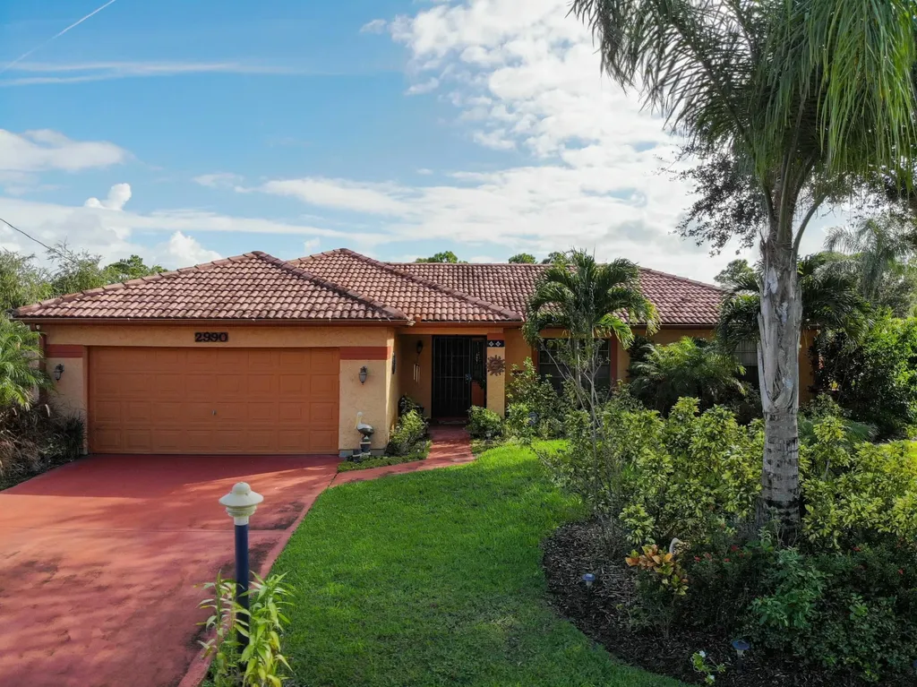 2990 SE East Blackwell Drive Port St Lucie FL 34952