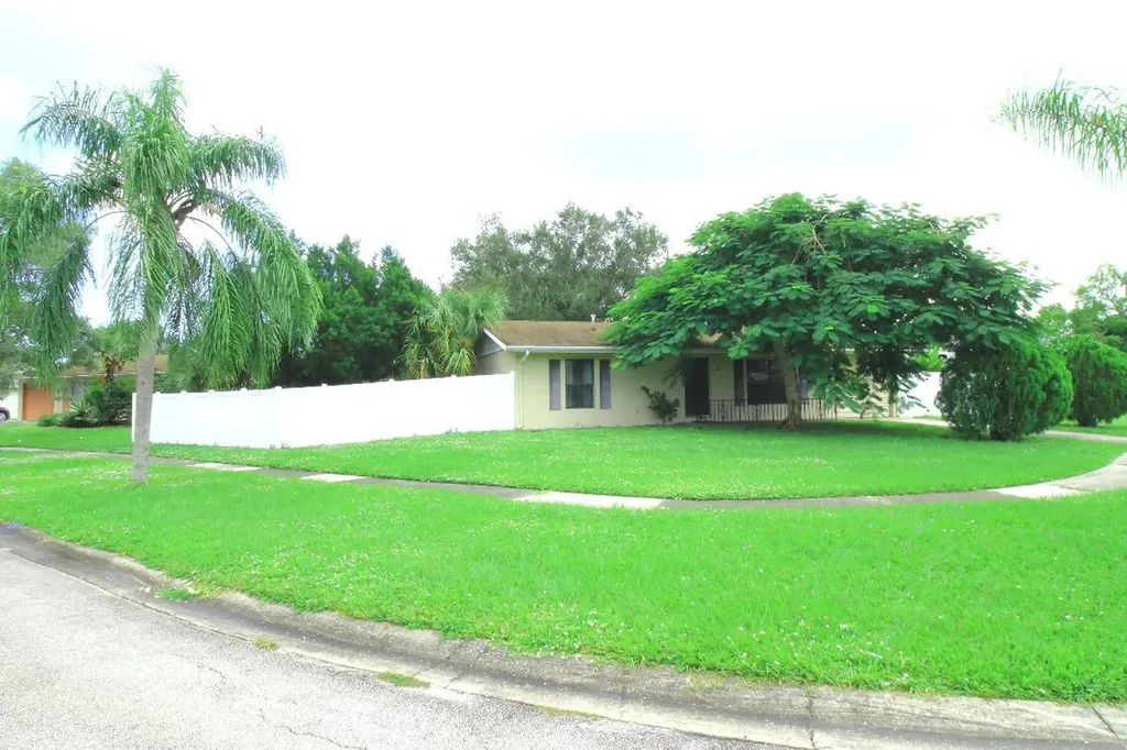 461 NE Solida Circle Port St Lucie FL 34983