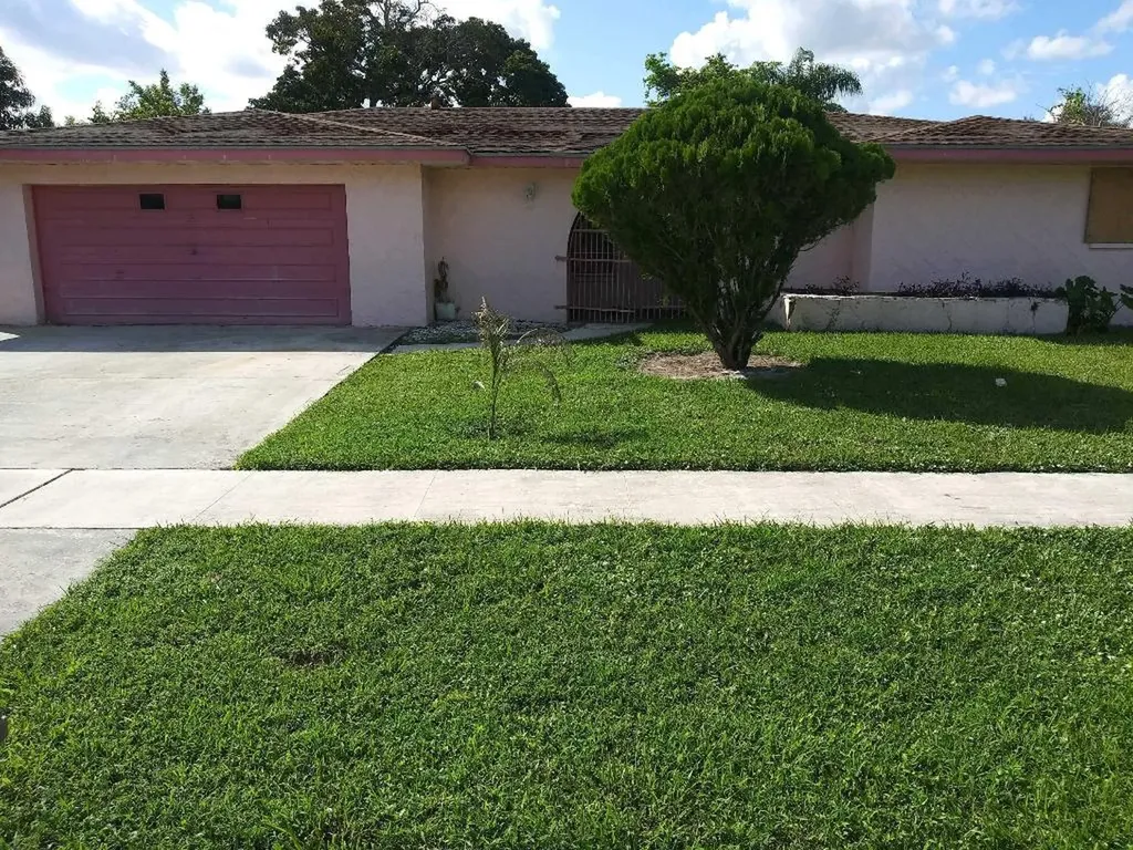 861 Azalea Drive Royal Palm Beach FL 33411