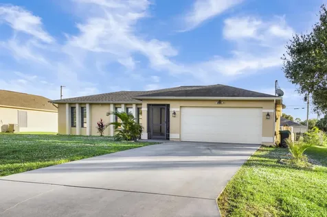 1014 SW Goodman Avenue Port St Lucie FL 34953