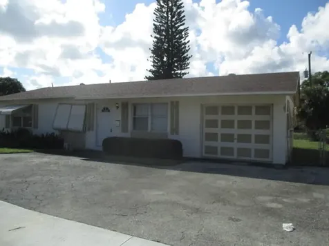 3621 Avenue H E Riviera Beach FL 33404