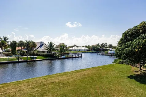 15 Crown Court Hutchinson Island FL 34949