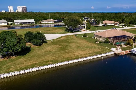 15 Crown Court Hutchinson Island FL 34949