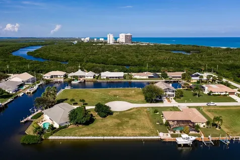 15 Crown Court Hutchinson Island FL 34949