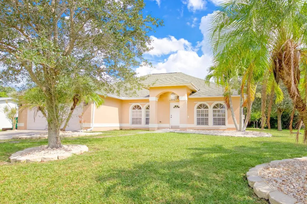 2333 SE Addison Street Port St Lucie FL 34984