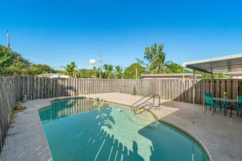 1508 19th Avenue N Lake Worth Beach FL 33460