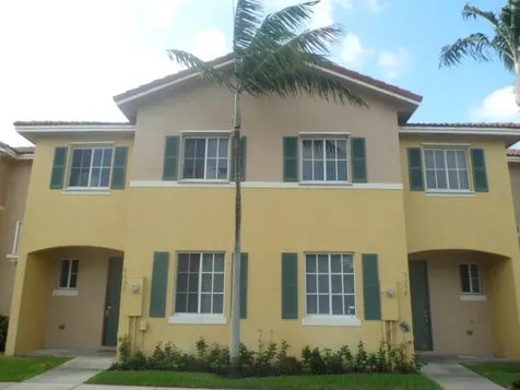 6054 SW 19th Place North Lauderdale FL 33068