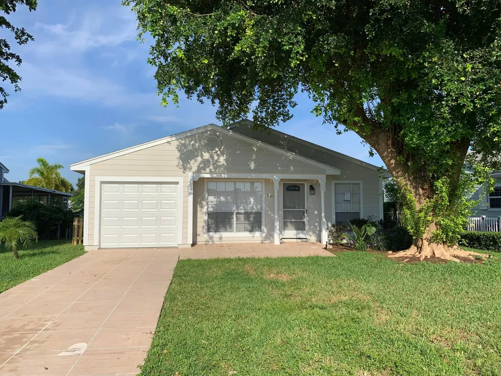 9019 Woodlark Terrace Boynton Beach FL 33472