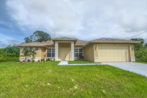 4561 SW Hallmark Street Port St Lucie FL 34953