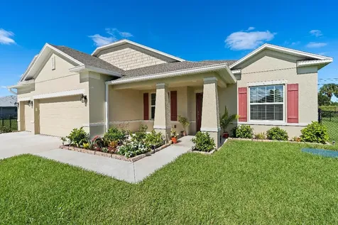 911 SW Janette Avenue Port St Lucie FL 34953