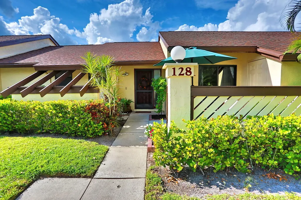 128 Manchineel Court Royal Palm Beach FL 33411