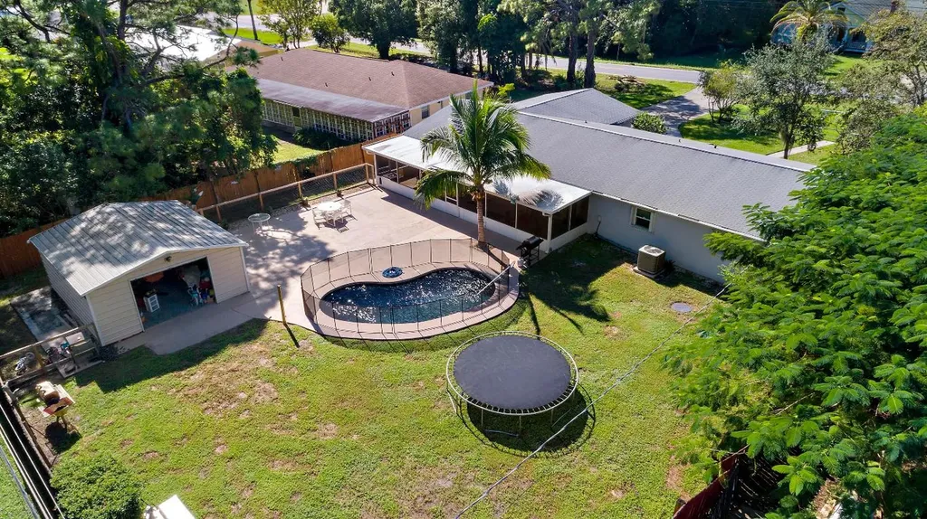 3418 Sunrise Boulevard Fort Pierce FL 34982