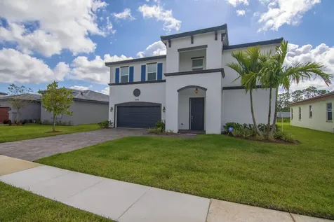 7696 NW Greenspring Street Port St Lucie FL 34987