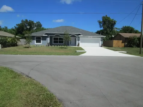 2033 SW Susset Lane Port St Lucie FL 34953