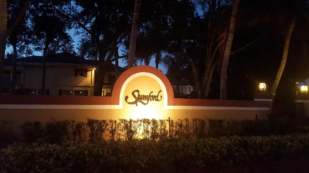 42 Essex Court Royal Palm Beach FL 33411
