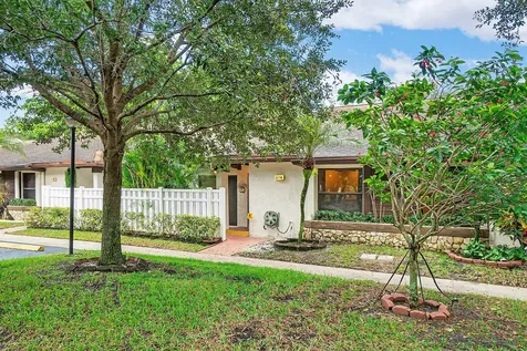 3258 Carambola Circle S Coconut Creek FL 33066