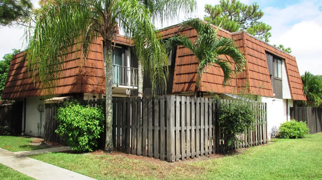 6444 Red Pine Lane Greenacres FL 33415