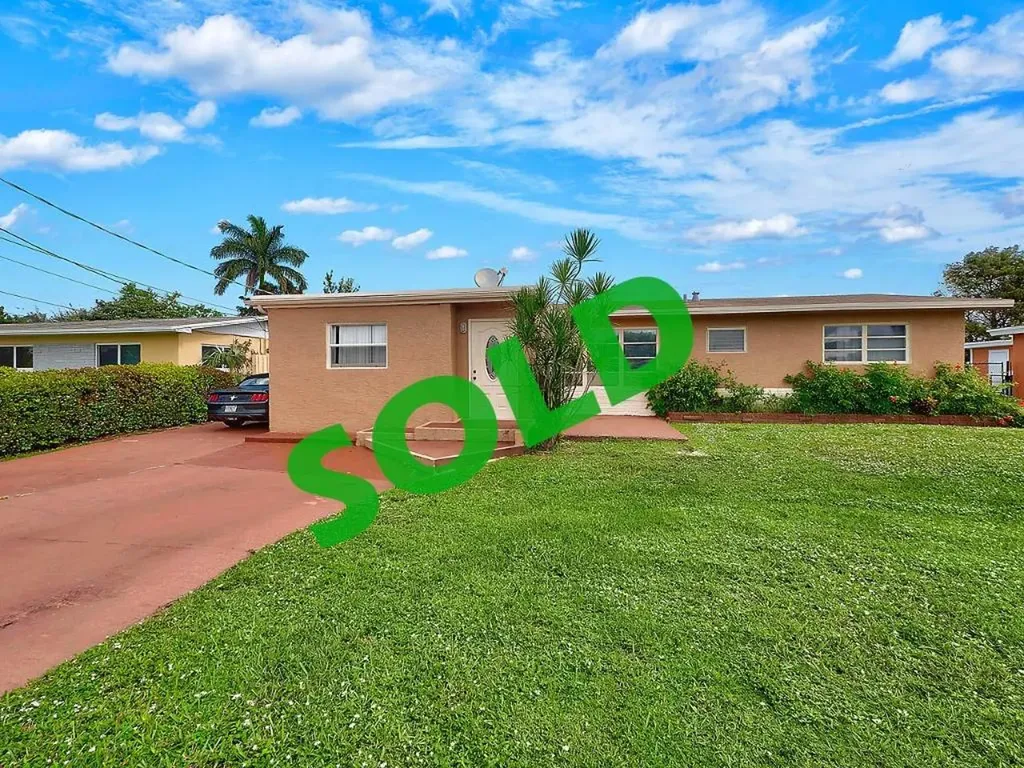 236 Tam O Shanter Drive Palm Springs FL 33461