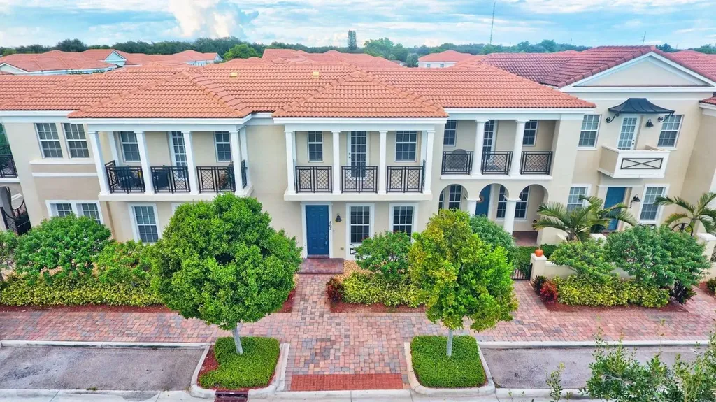 862 NW 83rd Lane Boca Raton FL 33487