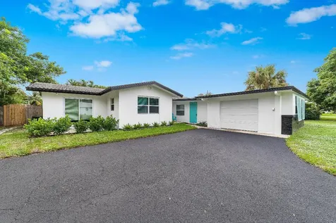 194 SE 27th Avenue Boynton Beach FL 33435
