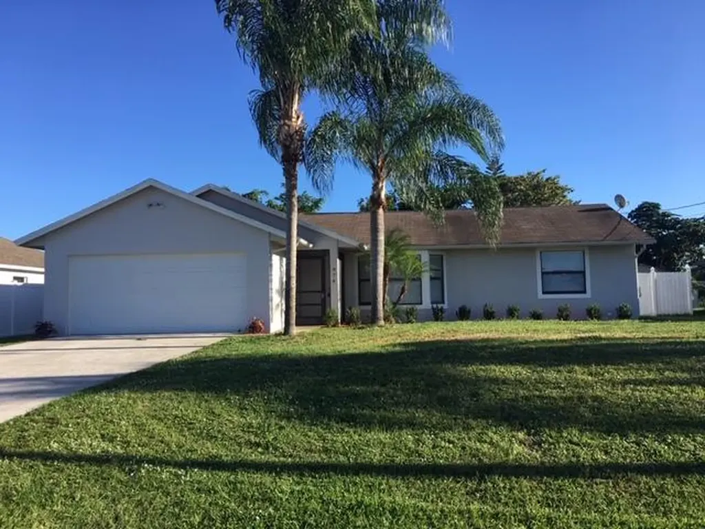 974 SW Durham Terrace Port St Lucie FL 34953