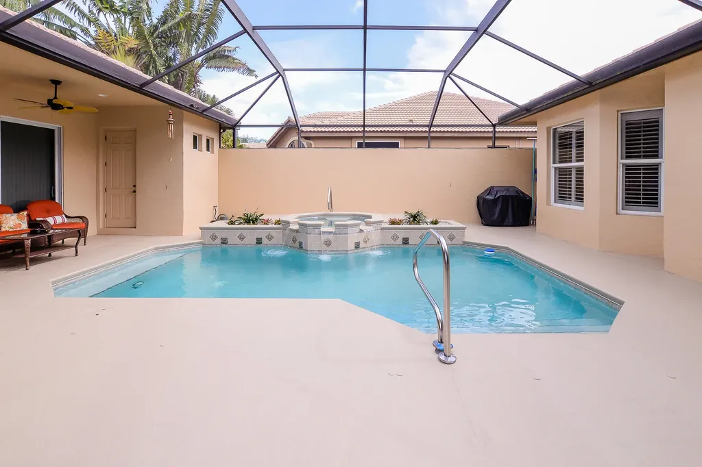 941 SW Grand Reserves Boulevard Port St Lucie FL 34986