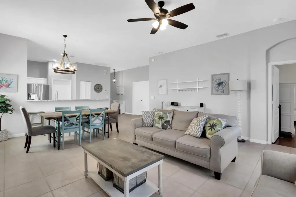 135 Lancaster Way Royal Palm Beach FL 33414