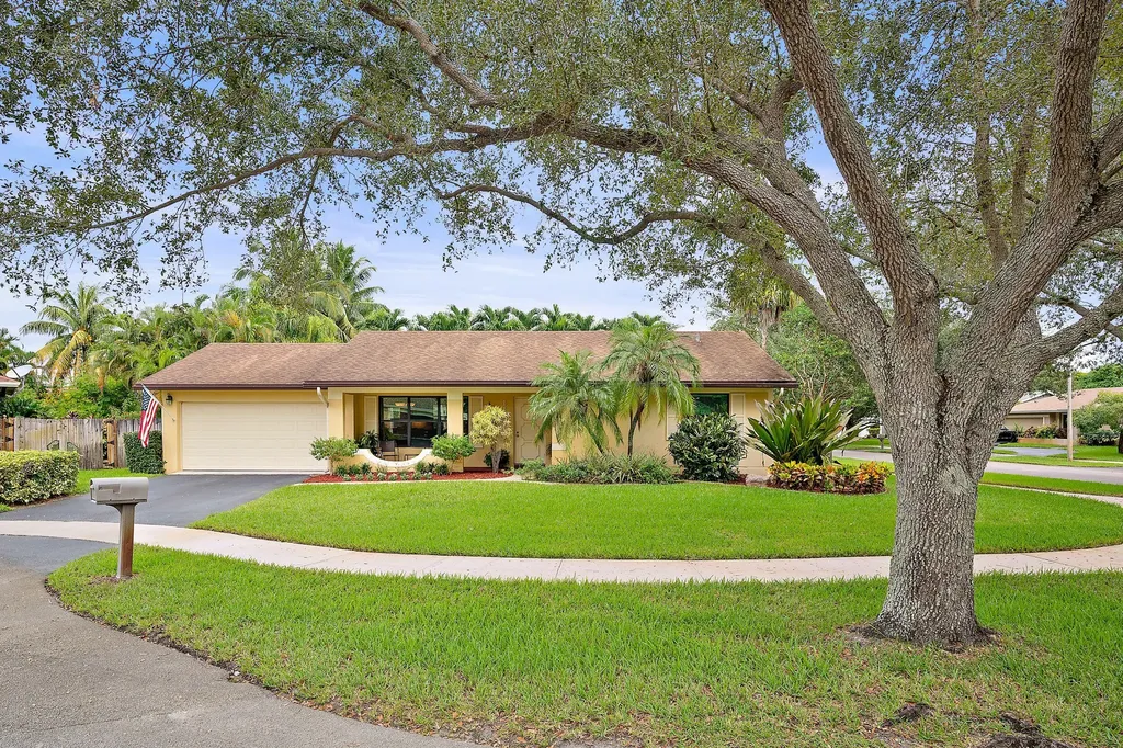 11915 SW 57th Court Cooper City FL 33330