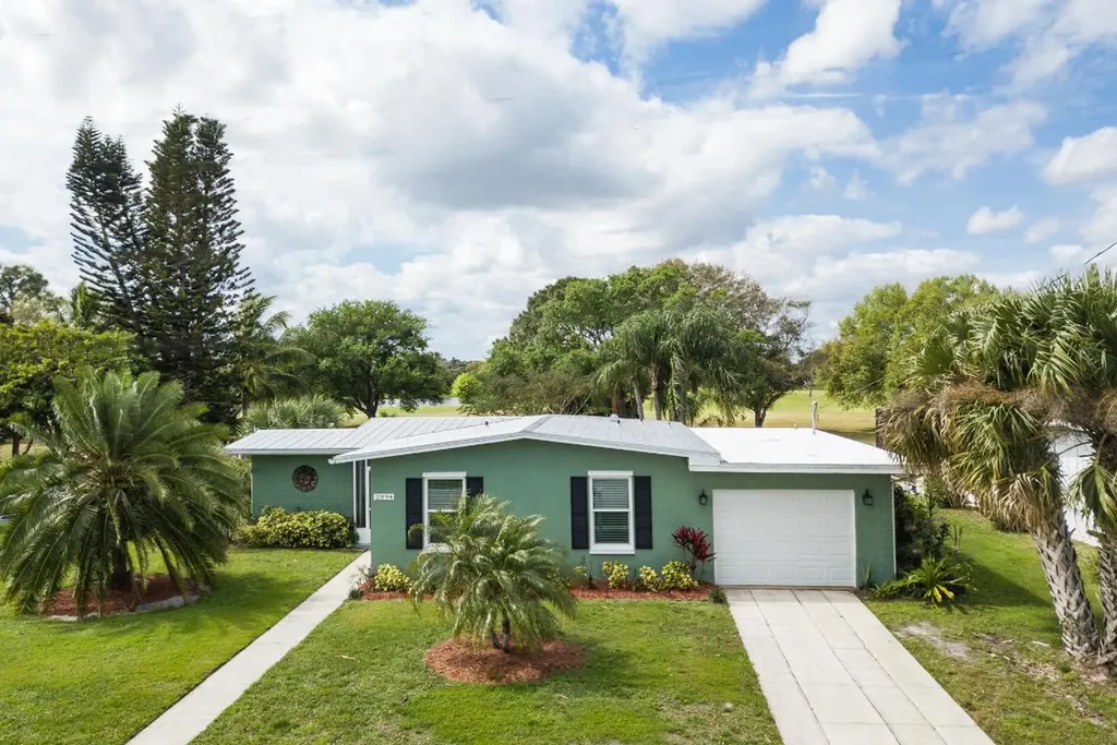 2894 SE Treasure Island Road Port St Lucie FL 34952