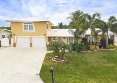 320 Holly Avenue Port St Lucie FL 34952