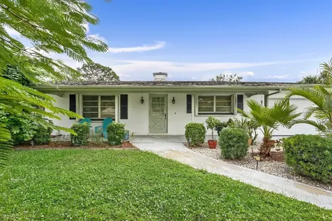 410 SE Tranquilla Avenue Port St Lucie FL 34983