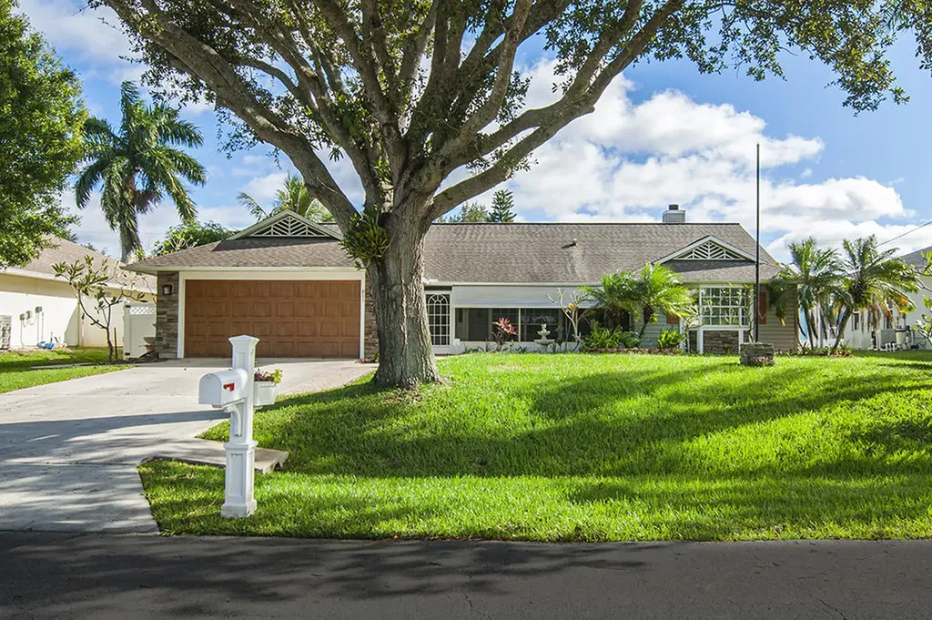 831 Blossom Drive Sebastian FL 32958