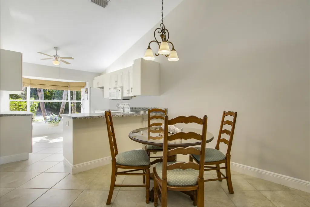 11042 SE Sea Pines Circle Hobe Sound FL 33455