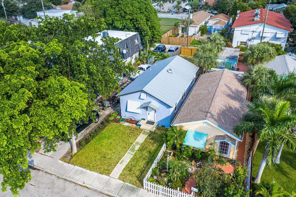 410 S L Street Lake Worth Beach FL 33460