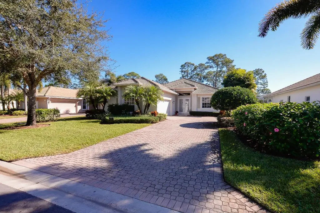 8438 Belfry Place Port St Lucie FL 34986