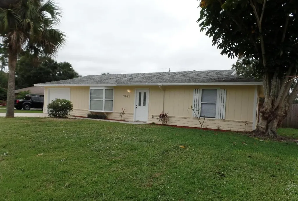 7601 Fort Walton Avenue Fort Pierce FL 34951