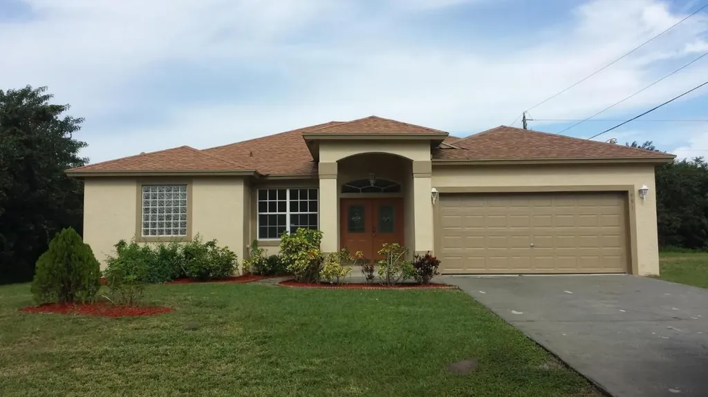991 SW Paar Drive Port St Lucie FL 34953
