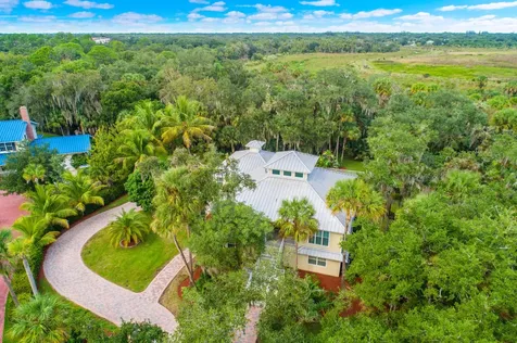 1900 Winding Creek Lane Fort Pierce FL 34981