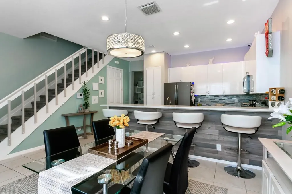 512 NW 24th Avenue Boynton Beach FL 33426