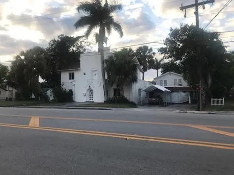 1897 Bacom Point Road Pahokee FL 33476