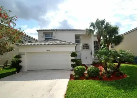2006 Reston Circle Royal Palm Beach FL 33411