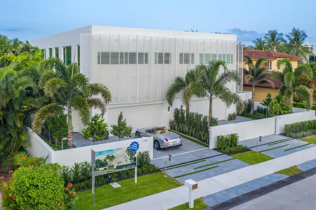 239 NE 7th Avenue Delray Beach FL 33483