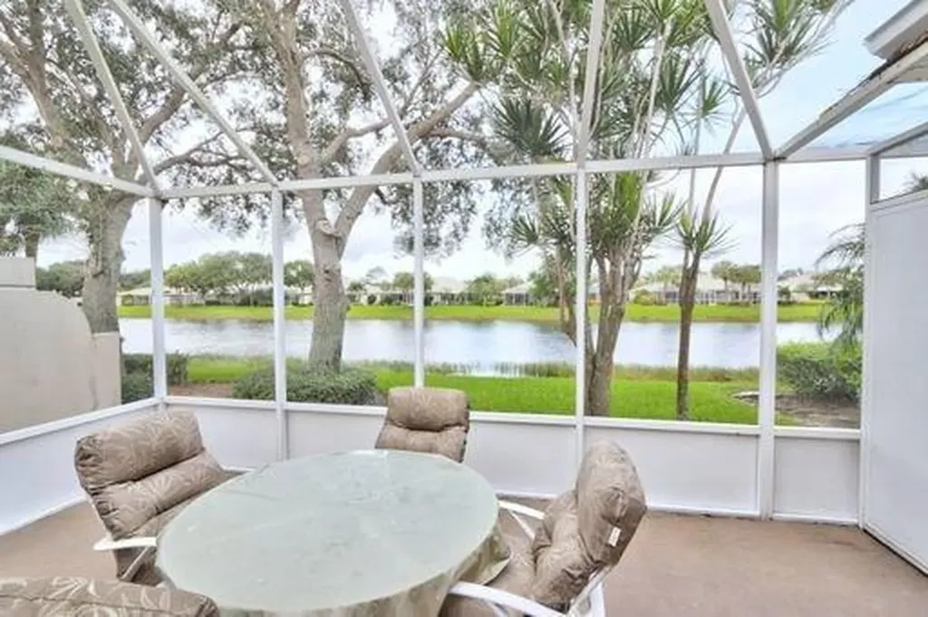1283 NW Bentley Circle Port St Lucie FL 34986