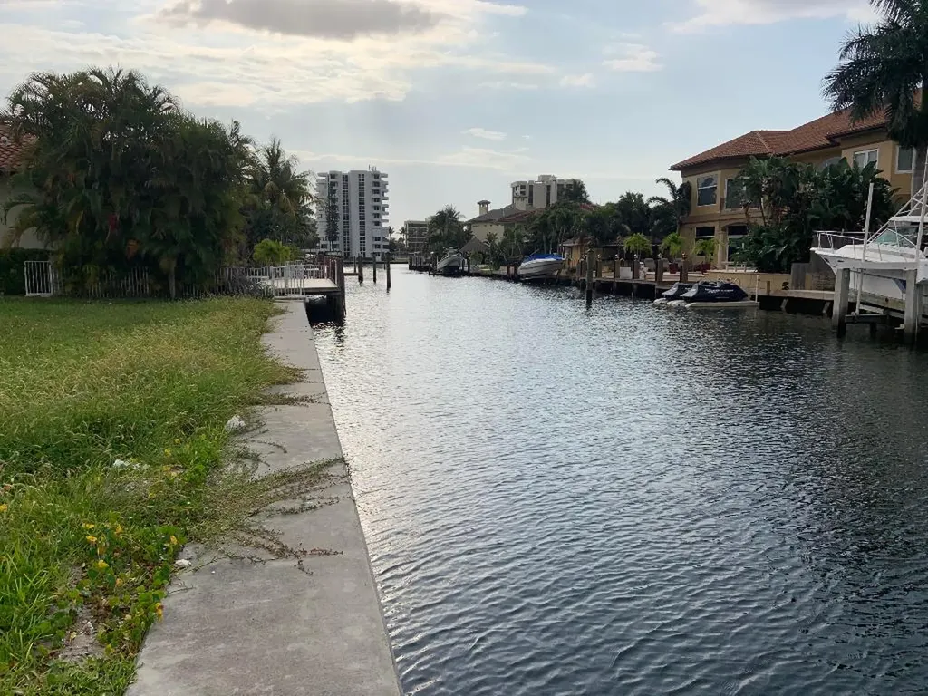 960 Banyan Drive Delray Beach FL 33483